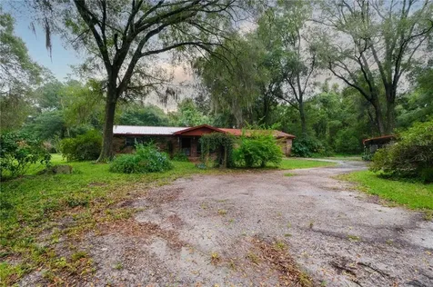 1509 NE Us Highway 301 Hawthorne FL 32640