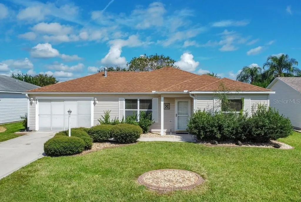 2207 Lewiston Lane The Villages FL 32162