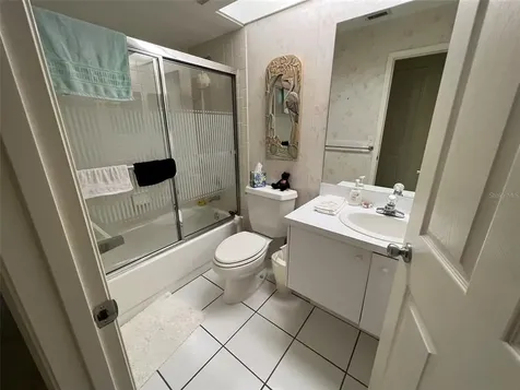 17751 Esprit Drive Tampa FL 33647