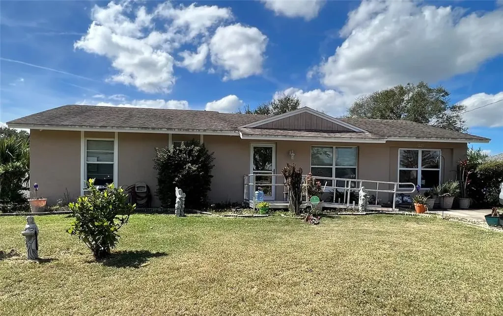1225 Padgett Circle Lady Lake FL 32159