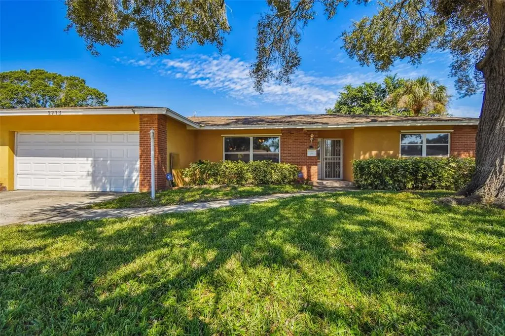 2773 63rd Avenue S St Petersburg FL 33712