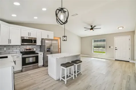 1904 Chablis Court Valrico FL 33594