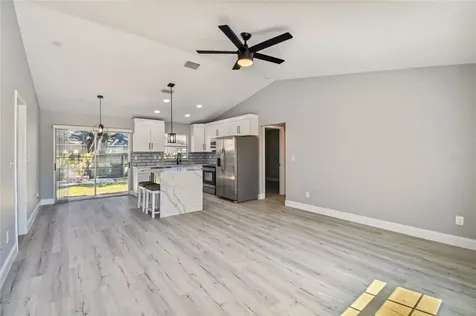 1904 Chablis Court Valrico FL 33594