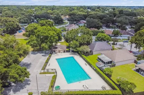 1904 Chablis Court Valrico FL 33594