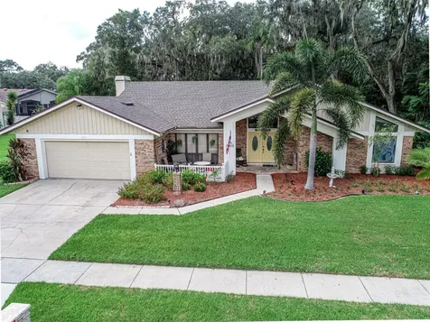 1106 Hunt Club Lane Valrico FL 33594