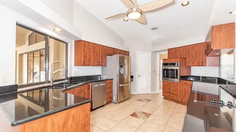 1106 Hunt Club Lane Valrico FL 33594