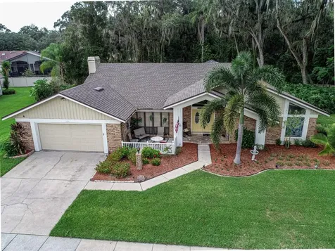 1106 Hunt Club Lane Valrico FL 33594
