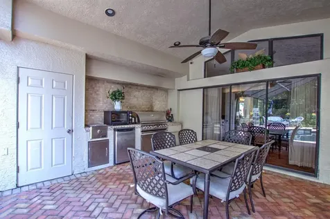1106 Hunt Club Lane Valrico FL 33594