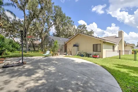 1106 Hunt Club Lane Valrico FL 33594