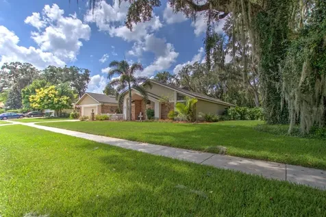 1106 Hunt Club Lane Valrico FL 33594