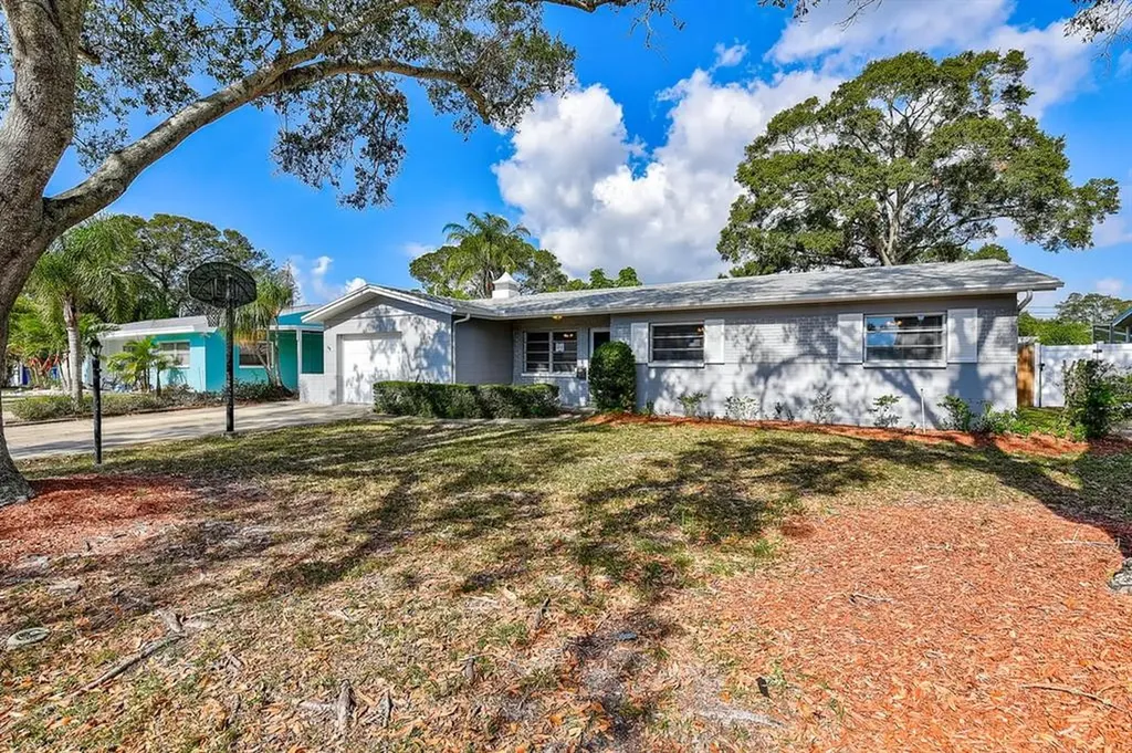 6235 7th Avenue S St Petersburg FL 33707