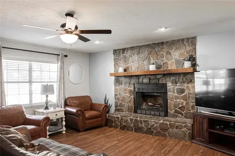 4425 NE 2nd Court Ocala FL 34479
