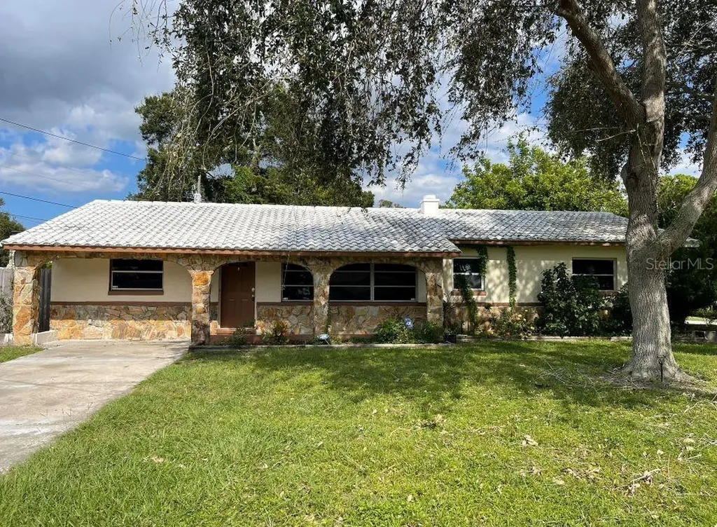 2501 64th Street N St Petersburg FL 33710