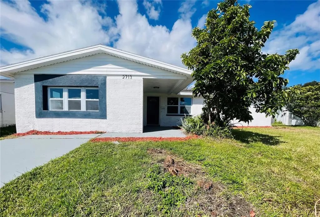 2713 Flint Isle Place Holiday FL 34691