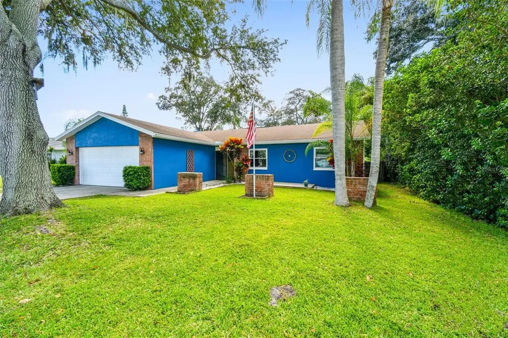 5 Harbor Woods Drive Safety Harbor FL 34695