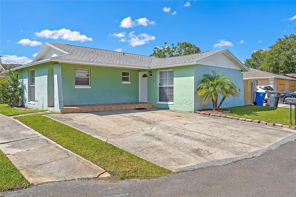 8508 Azure Court Tampa FL 33634
