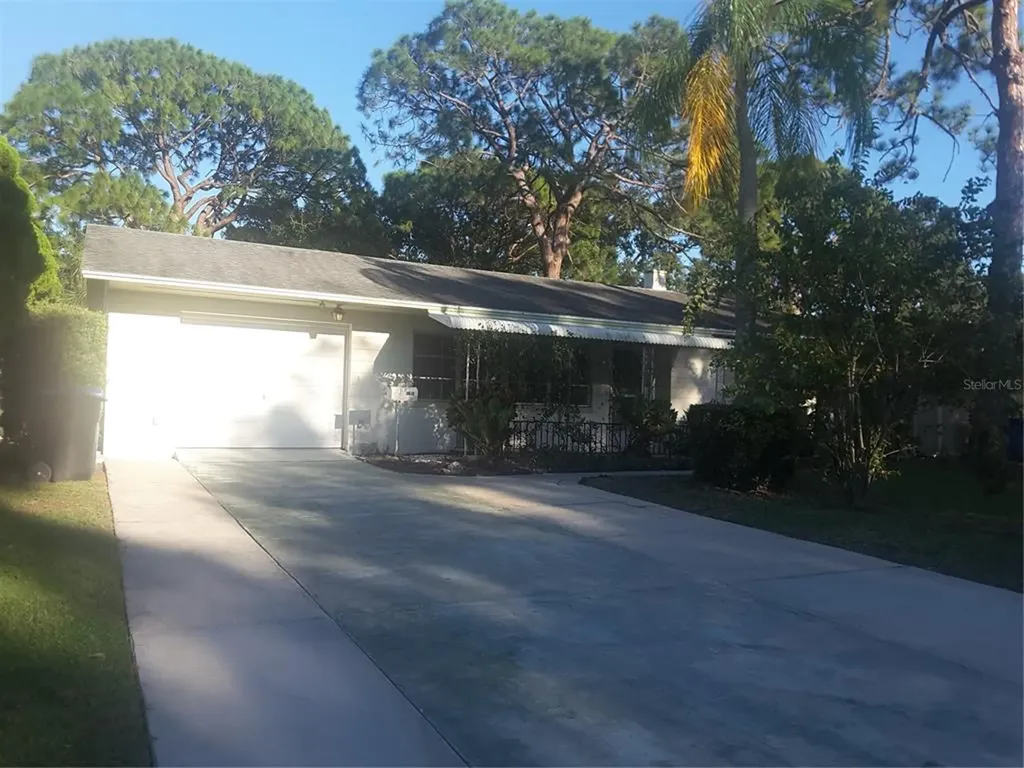 3543 66th Way N St Petersburg FL 33710