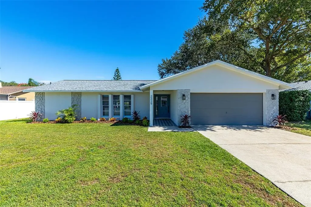 2329 Pin Oak Lane W Clearwater FL 33759