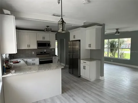 2715 40th Avenue W Bradenton FL 34205