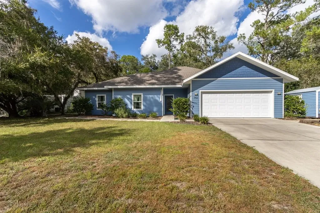742 NE 12th Avenue Gainesville FL 32601