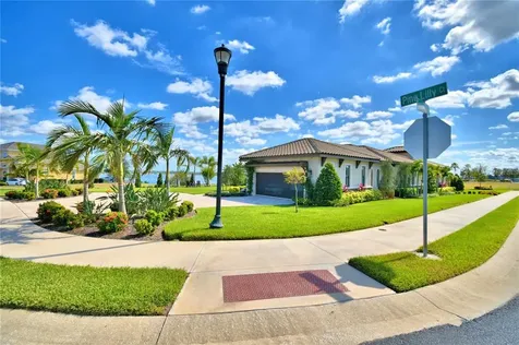 176 Fringe Tree Drive Lake Alfred FL 33850