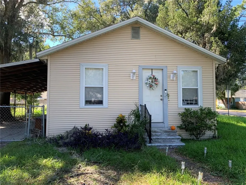 4949 17th Street Zephyrhills FL 33542