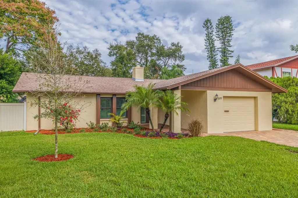 1619 Demens Drive S St Petersburg FL 33712