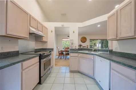 26925 Haverhill Drive Lutz FL 33559