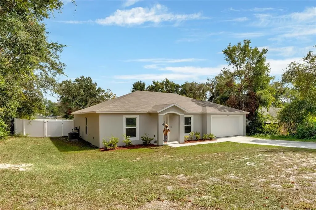 401 Elkin Avenue Deltona FL 32738