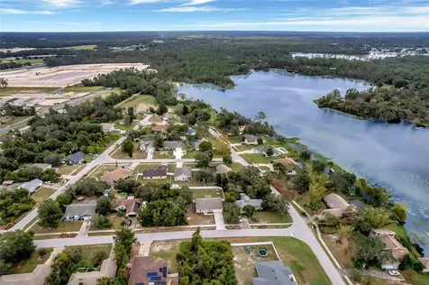 401 Elkin Avenue Deltona FL 32738