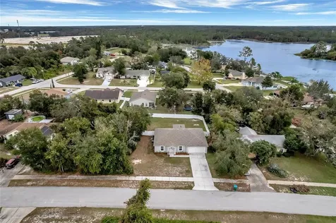 401 Elkin Avenue Deltona FL 32738