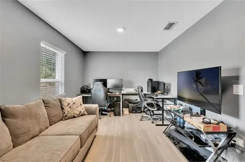 401 Elkin Avenue Deltona FL 32738
