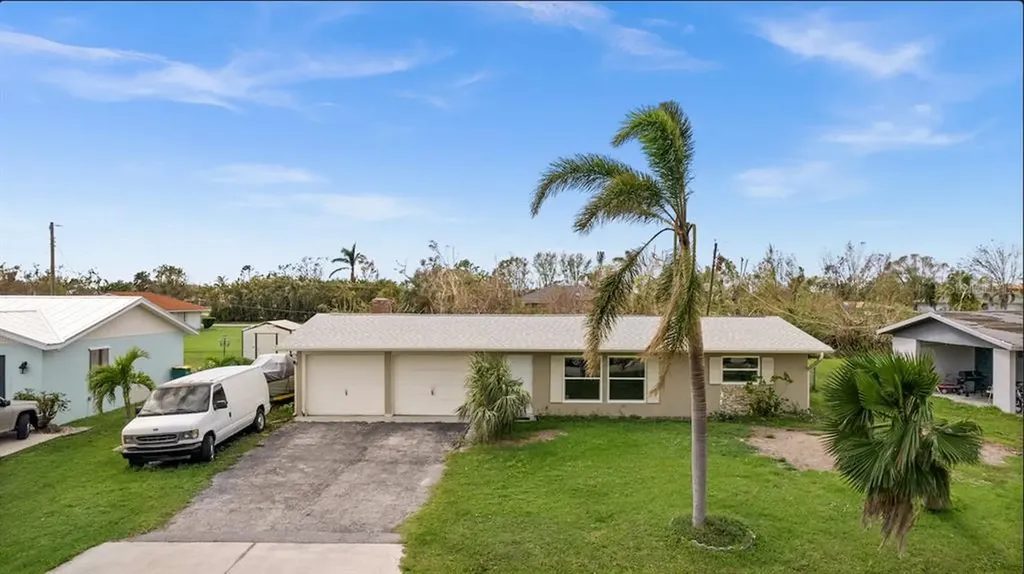 2811 Poinciana Court Punta Gorda FL 33950
