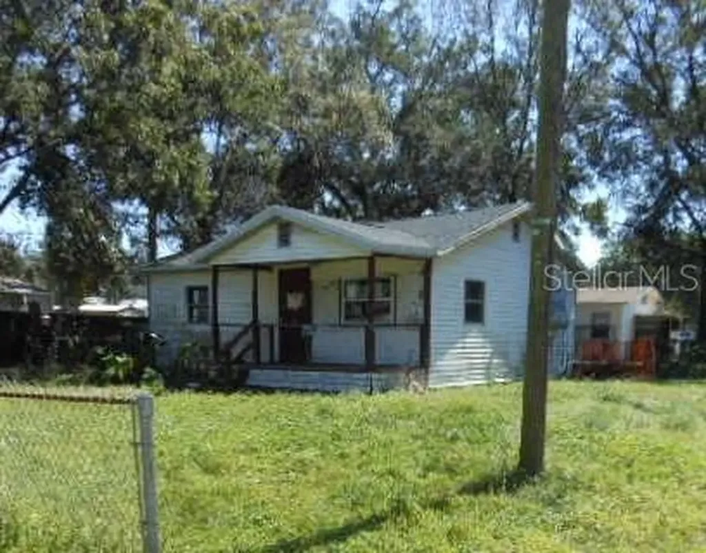 6003 Estelle Avenue Gibsonton FL 33534
