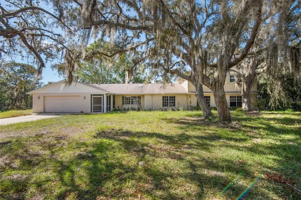 17221 Thomas Boulevard Hudson FL 34667