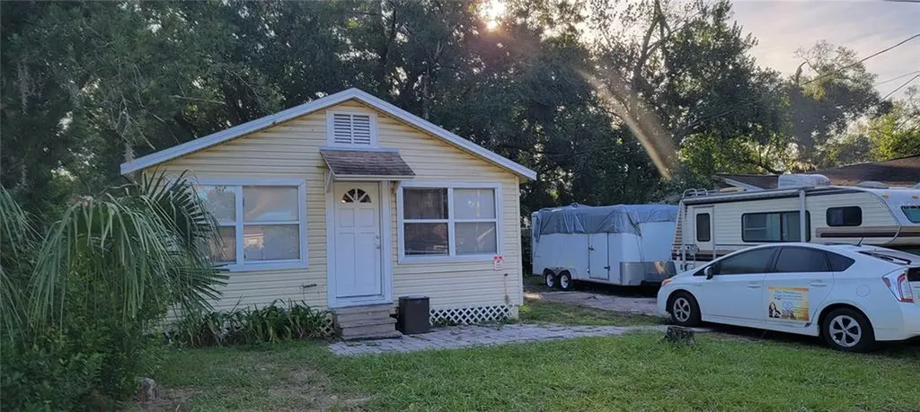 8709 N Brooks Street Tampa FL 33604