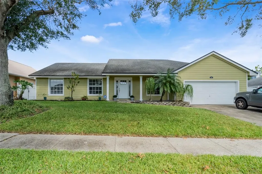 8525 White Rose Drive Orlando FL 32818