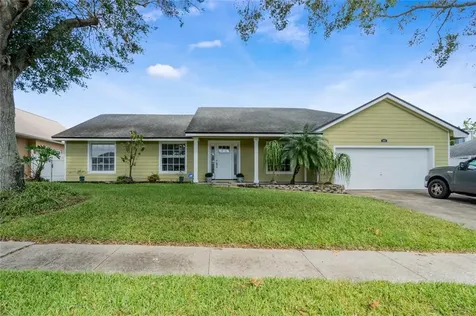 8525 White Rose Drive Orlando FL 32818