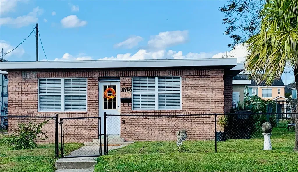 1023 W Gore Street W Orlando FL 32805