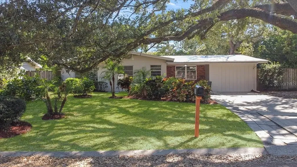 5714 Fernhill Drive Orlando FL 32808
