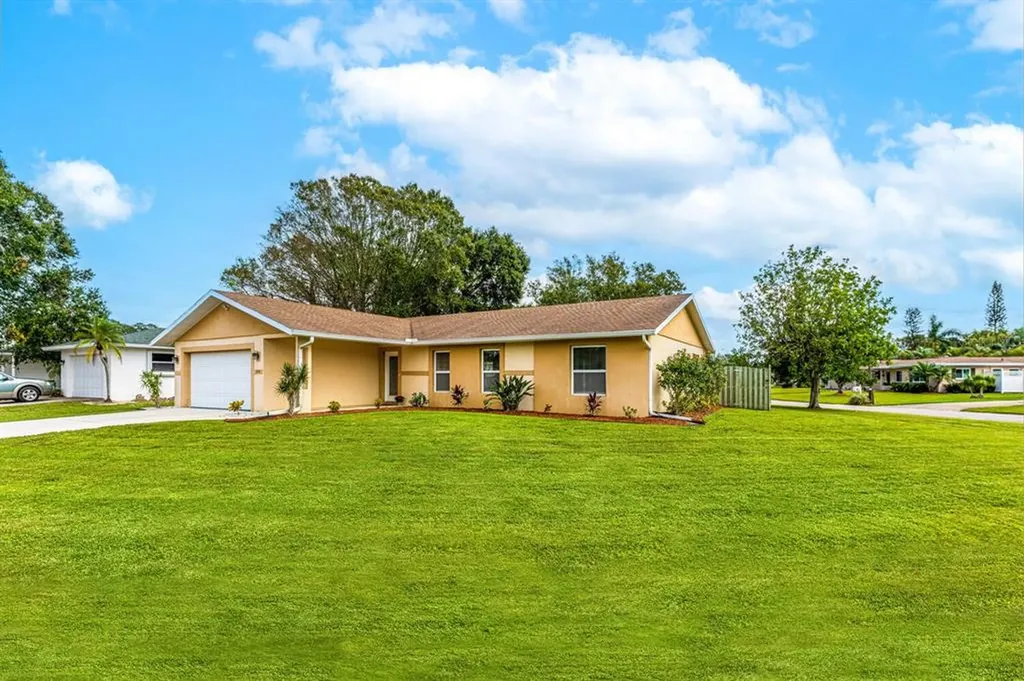 3259 Elmore Place Sarasota FL 34239