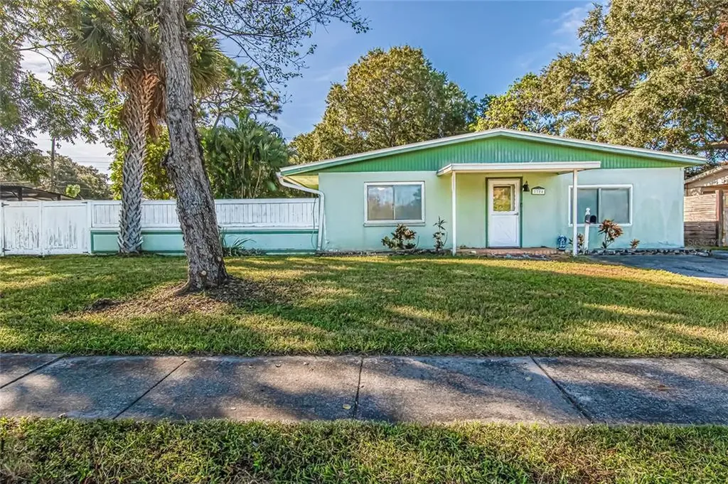 1784 77th Avenue N St Petersburg FL 33702