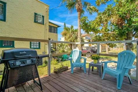 8 Clarendon Court Daytona Beach FL 32118