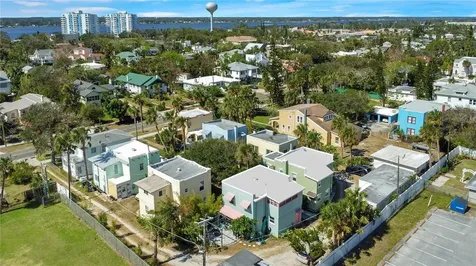 8 Clarendon Court Daytona Beach FL 32118