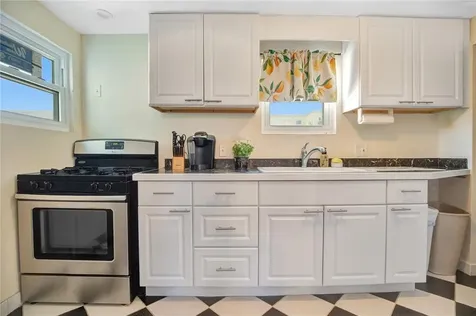 8 Clarendon Court Daytona Beach FL 32118