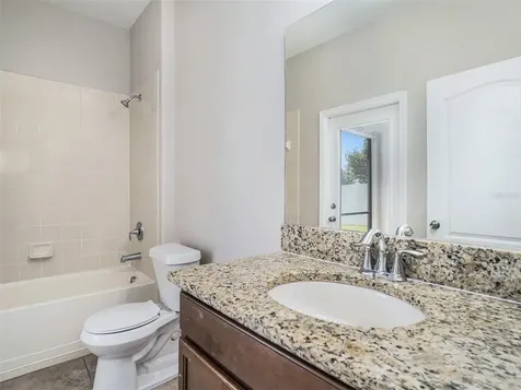 1322 Oak Pond Street Ruskin FL 33570