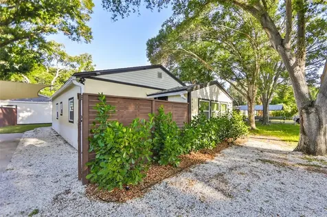 6466 30th Way N St Petersburg FL 33702
