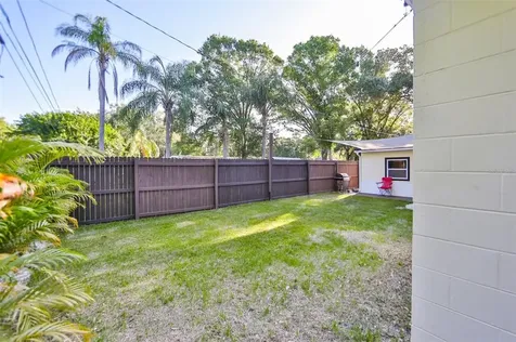 6466 30th Way N St Petersburg FL 33702