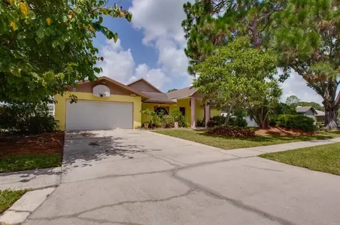 16406 Ashwood Drive Tampa FL 33624