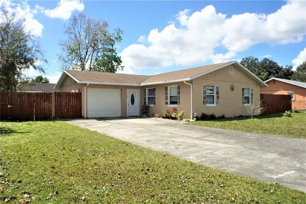 1708 Hiawatha Drive Kissimmee FL 34741